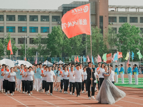 伟德国际victor1946运动会方队